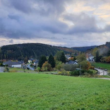 Holzhaus Chalet Nationalpark Eifel Hund Willkommen Hellenthal Luaran gambar